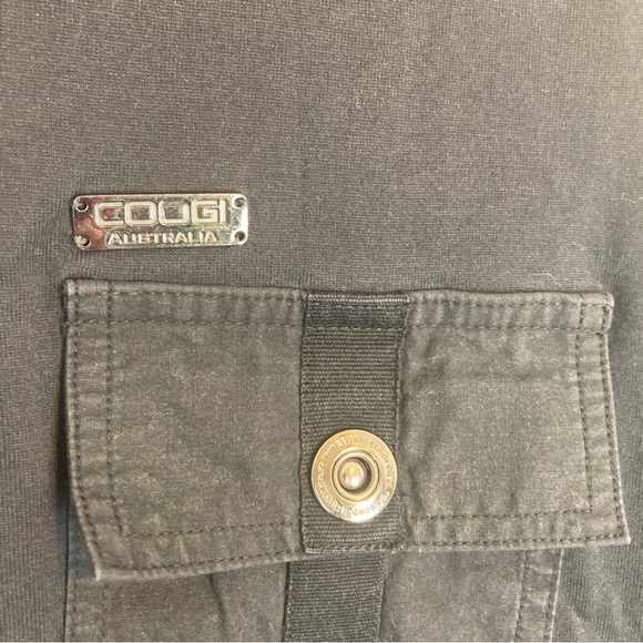 Coogi Australia Mens Button-Up Shirt Black Short Sleeve Shoulder Tabs Pockets XL - Picture 3 of 11